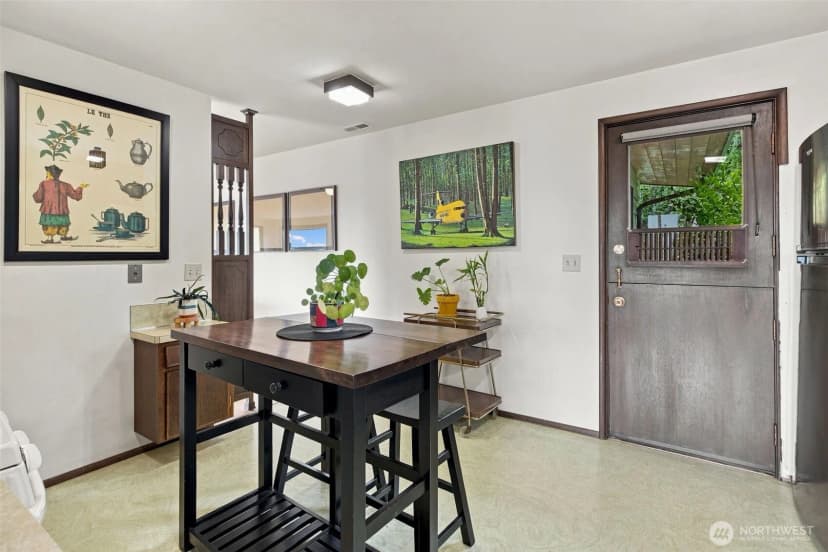 Property photo for 7615 S 115th Street, Seattle photo 11