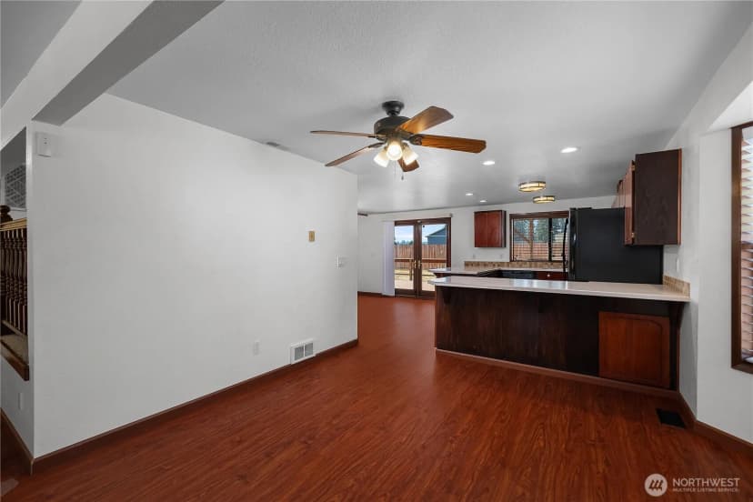 Property photo for 22616 82nd Avenue E, Graham photo 18