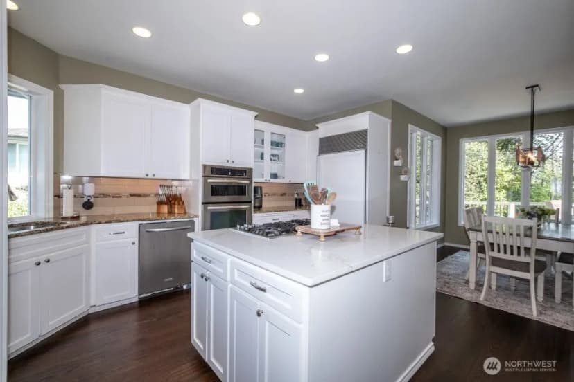 Property photo for 31122 36th Avenue Sw, Federal Way photo 13