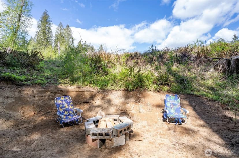 Property photo for 18307 Herron Road Nw, Lakebay photo 3