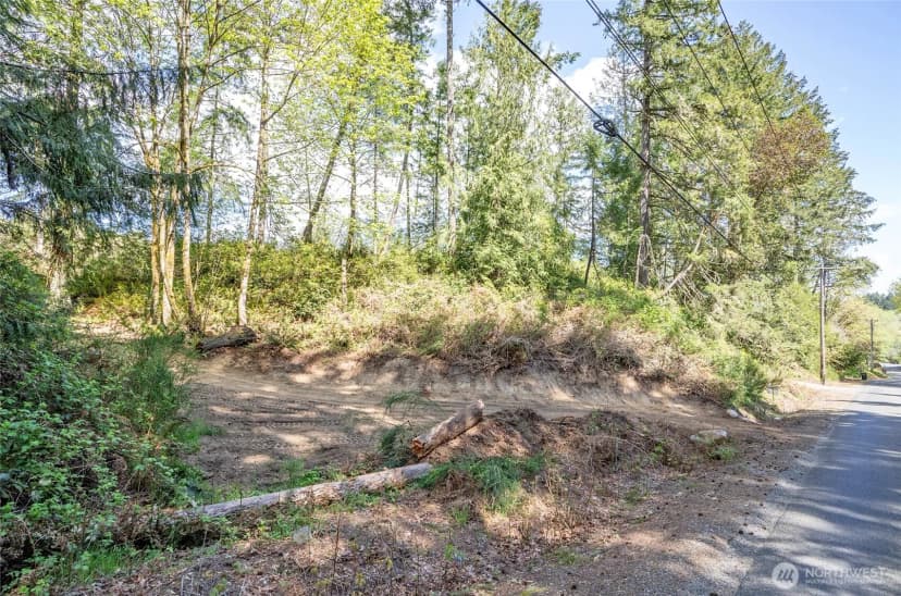 Property photo for 18307 Herron Road Nw, Lakebay photo 8