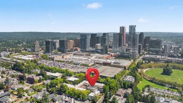 Property photo for 401 100th Ave Ne #314, Bellevue photo 2