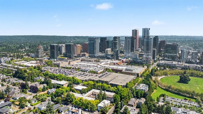 Property photo for 401 100th Ave Ne #314, Bellevue photo 31