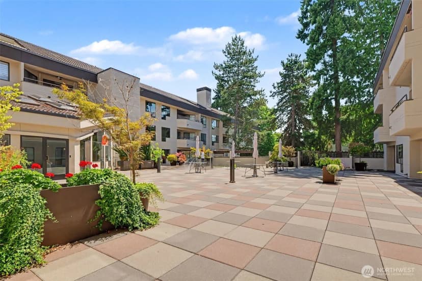 Property photo for 401 100th Ave Ne #314, Bellevue photo 29