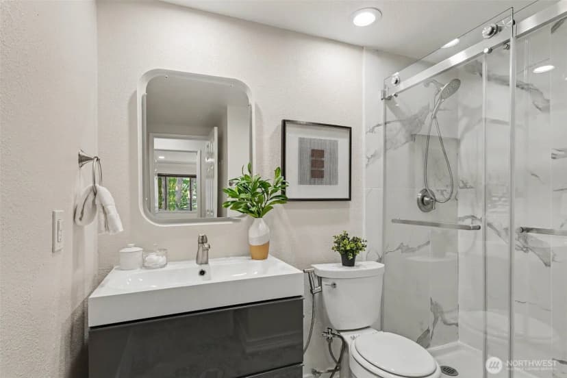 Property photo for 401 100th Ave Ne #314, Bellevue photo 16
