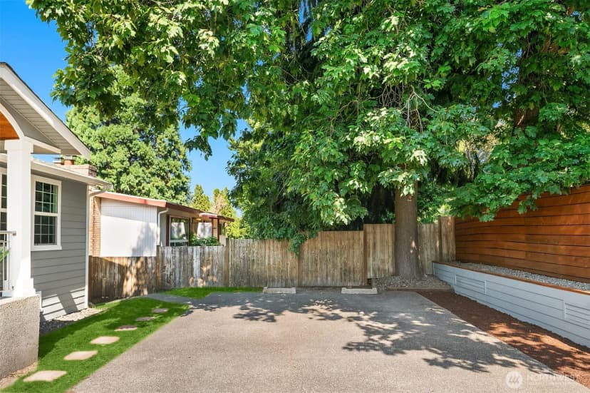 Property photo for 15201 Simonds Road Ne, Kenmore photo 33