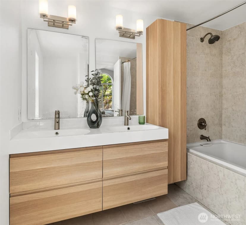 Property photo for 15201 Simonds Road Ne, Kenmore photo 20