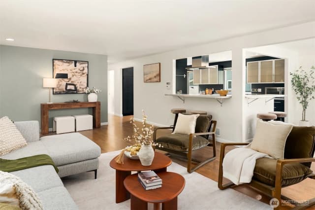 Property photo for 15201 Simonds Road Ne, Kenmore photo 4