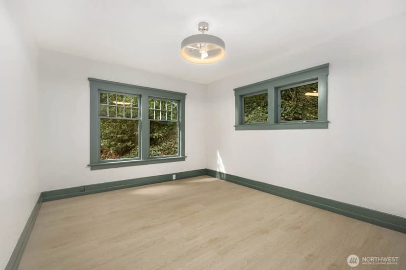 Property photo for 2109 Aurora Avenue N, Seattle photo 15