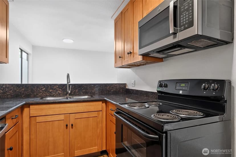 Property photo for 2508 S 317th Street #208, Federal Way photo 10