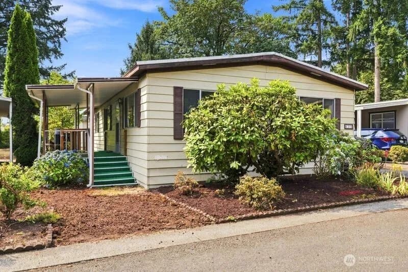 Property photo for 18425 Ne 95th Street #179, Redmond photo 15