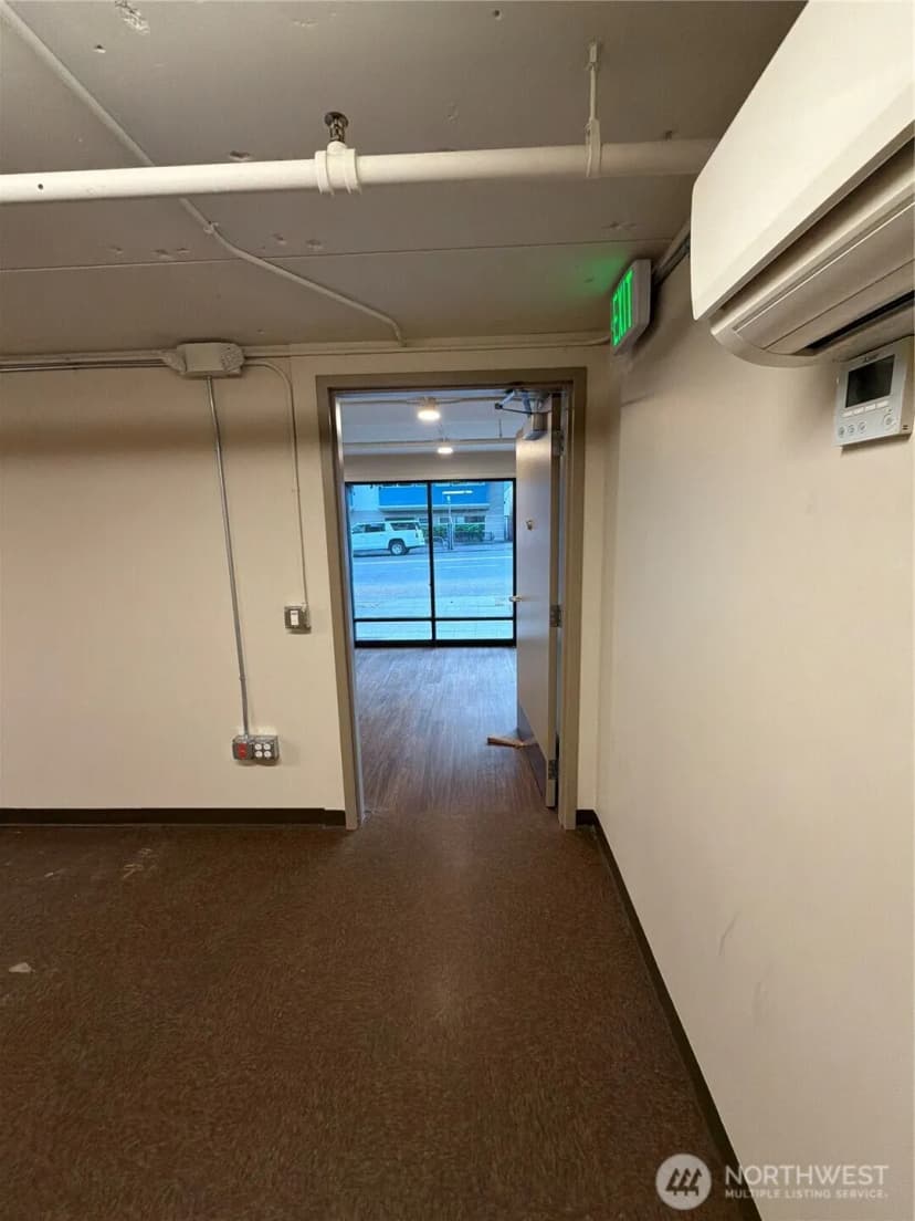 Property photo for 2519 1st Avenue #(r), Seattle photo 11
