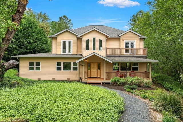 Property photo for 14730 75th Avenue Ne, Kenmore photo 3