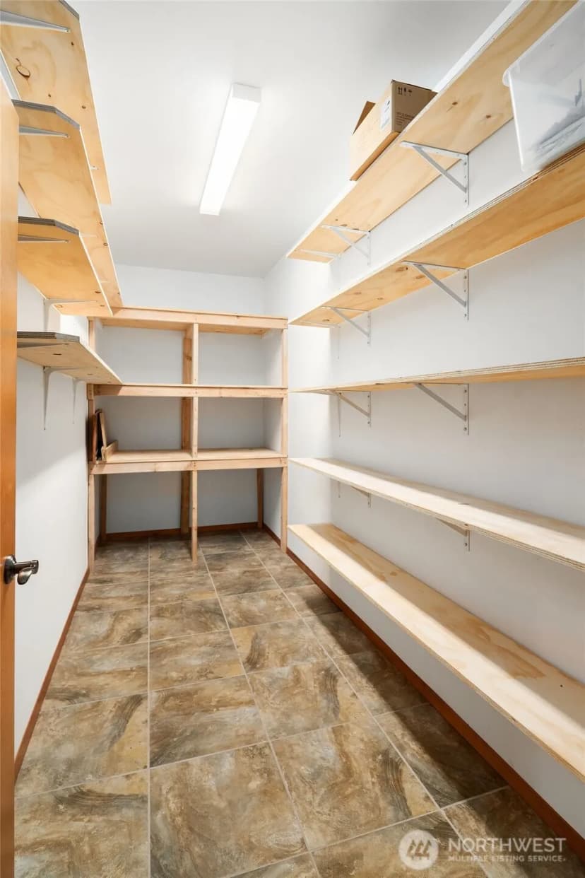 Property photo for 14730 75th Avenue Ne, Kenmore photo 19