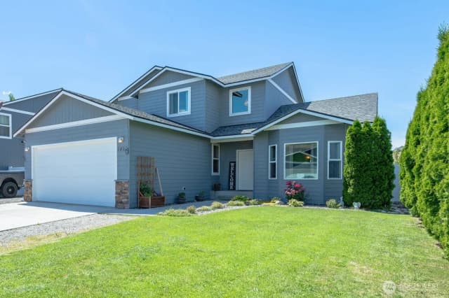 Property photo for 1450 Denny Place, Rock Island