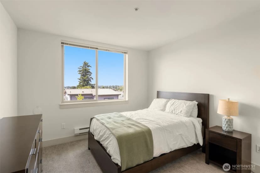Property photo for 6801 Greenwood Avenue N #304, Seattle photo 15