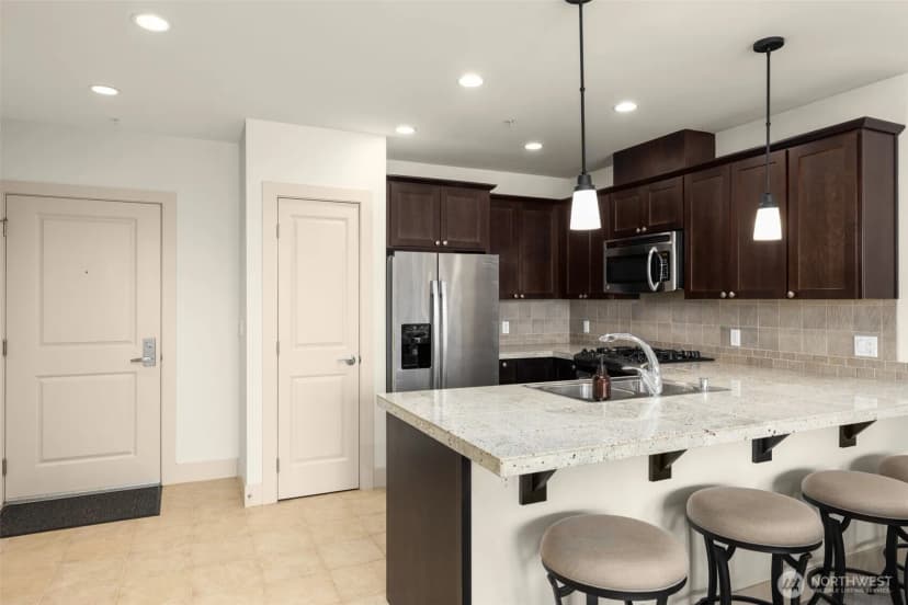 Property photo for 6801 Greenwood Avenue N #304, Seattle photo 6