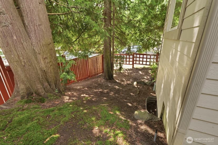 Property photo for 9836 Ne 130th Place, Kirkland photo 25