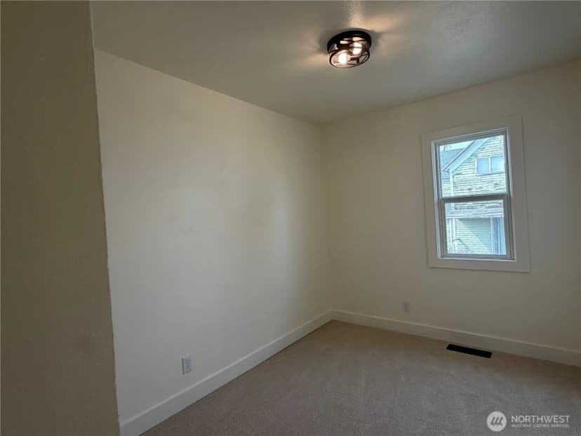 Property photo for 511 Se Brace Street, Wilbur photo 17