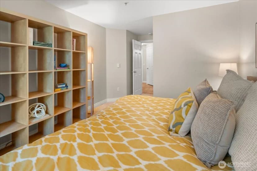 Property photo for 7711 Ne 175th Street #a305, Kenmore photo 13
