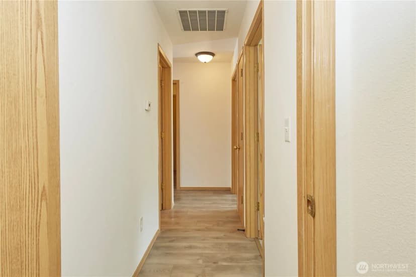 Property photo for 6804 E 132nd Street Ct, Puyallup photo 13