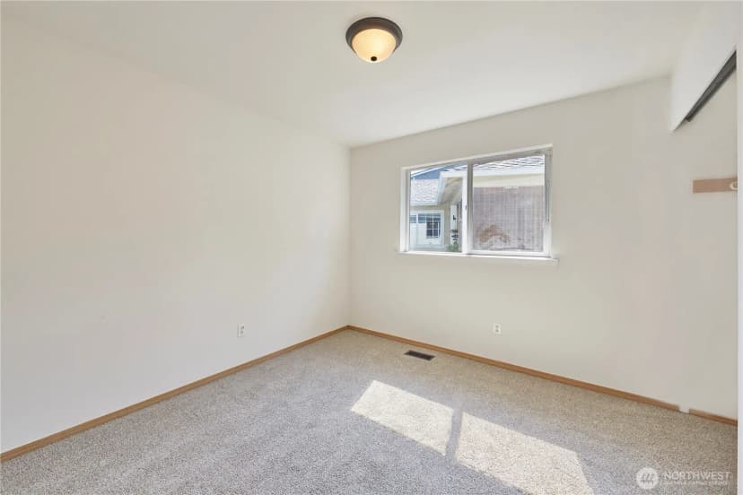 Property photo for 6804 E 132nd Street Ct, Puyallup photo 14