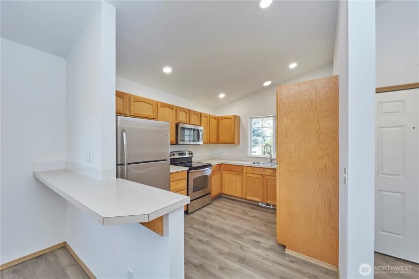 Property photo for 6804 E 132nd Street Ct, Puyallup photo 6