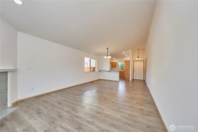 Property photo for 6804 E 132nd Street Ct, Puyallup photo 11