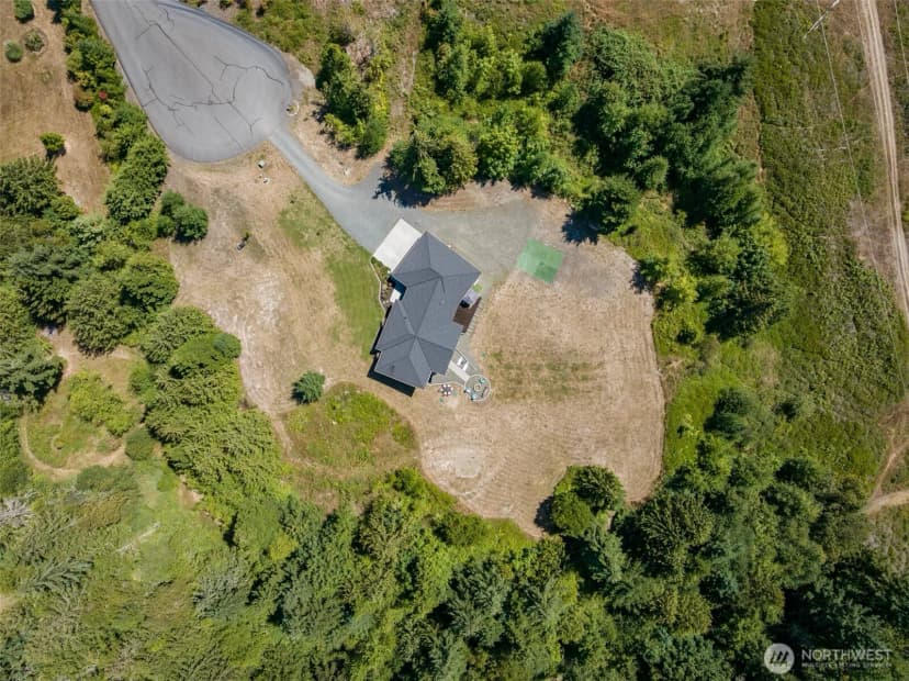 Property photo for 135 Saydee Lane, Port Angeles photo 36