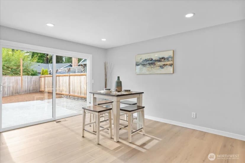 Property photo for 14737 112th Avenue Ne, Kirkland photo 8