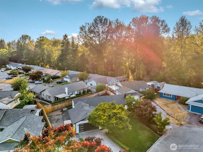 Property photo for 14737 112th Avenue Ne, Kirkland photo 36