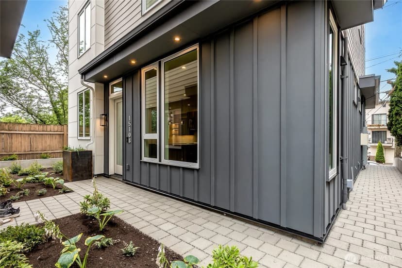 Property photo for 1510 B Nw 59th Street, Seattle