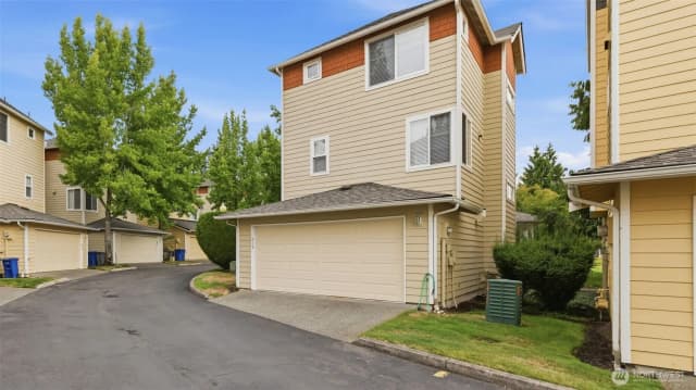 Property photo for 515 225th Place Ne #33, Sammamish photo 2