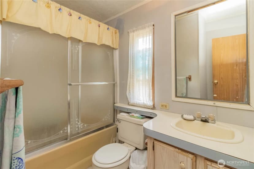 Property photo for 4403 249th Street East, Spanaway photo 14