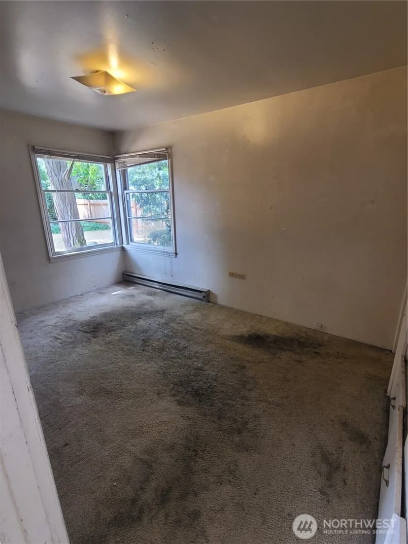Property photo for 108 Ne 157th Street, Shoreline photo 6