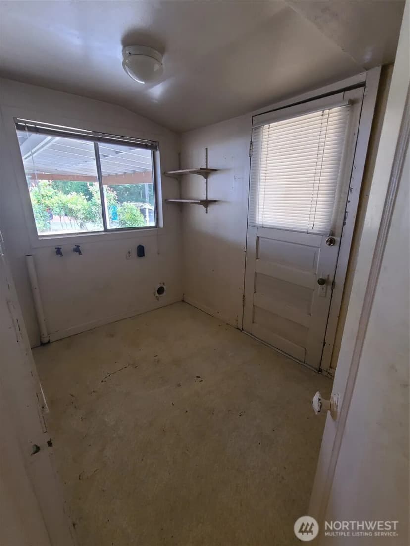 Property photo for 108 Ne 157th Street, Shoreline photo 10