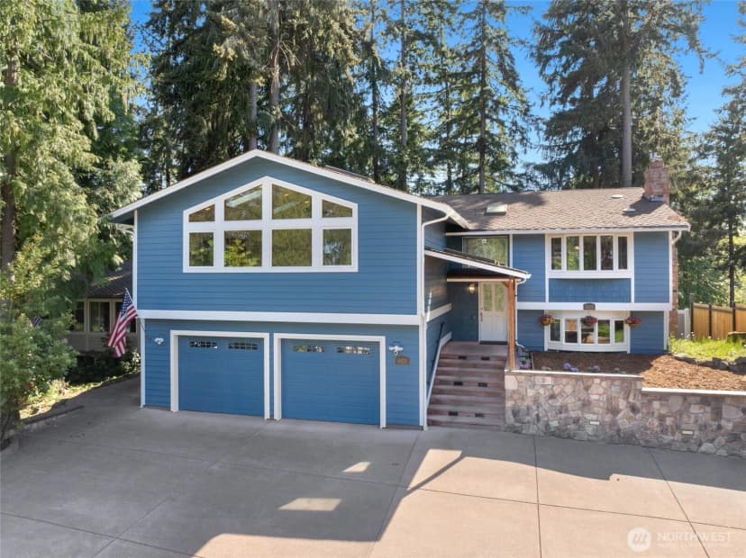 Property photo for 4820 W Tapps Drive E, Lake Tapps photo 5