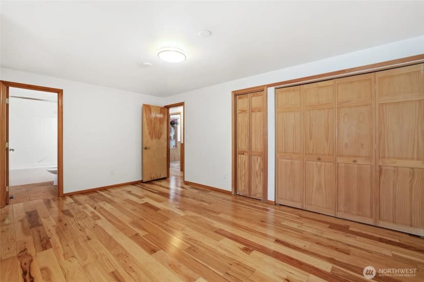 Property photo for 4820 W Tapps Drive E, Lake Tapps photo 19