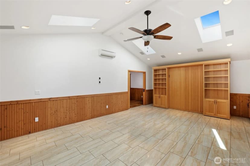 Property photo for 4820 W Tapps Drive E, Lake Tapps photo 23