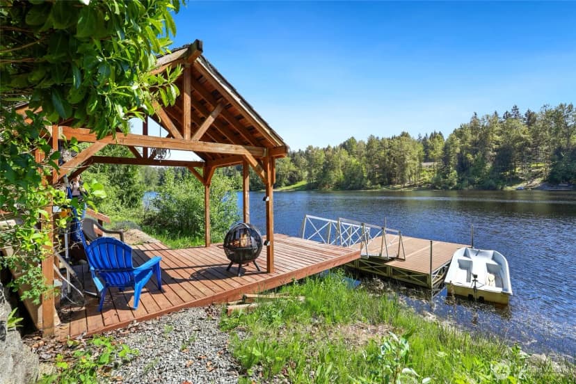 Property photo for 4820 W Tapps Drive E, Lake Tapps photo 2