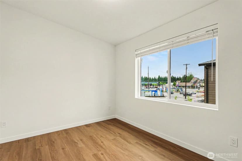 Property photo for 9723 4th Avenue W, Everett photo 23