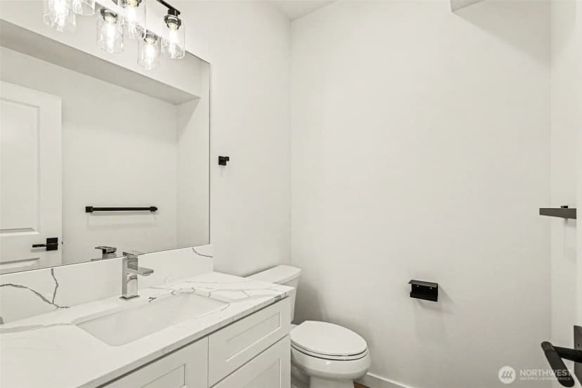 Property photo for 9723 4th Avenue W, Everett photo 14