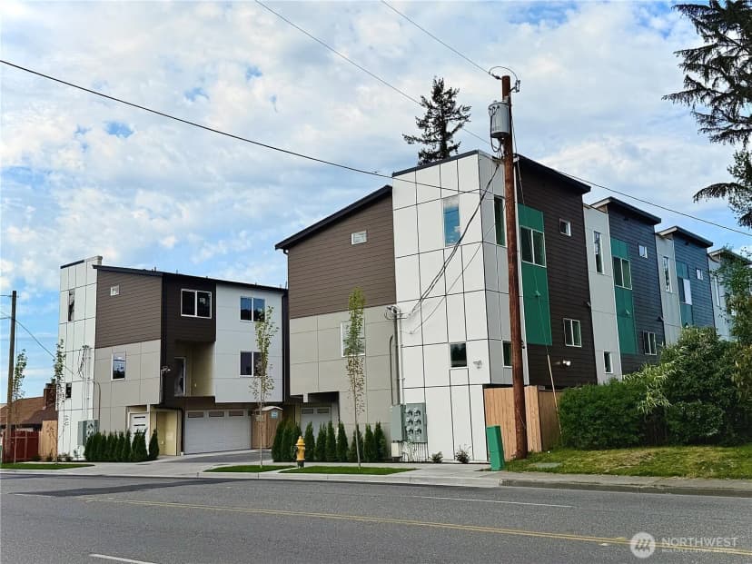 Property photo for 9725 4th Avenue W, Everett photo 30