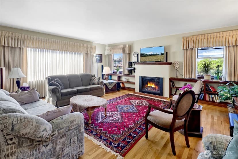 Property photo for 2900 Cornwall Avenue, Bellingham photo 6