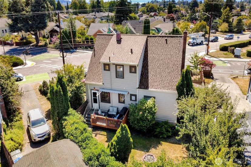 Property photo for 2900 Cornwall Avenue, Bellingham photo 30