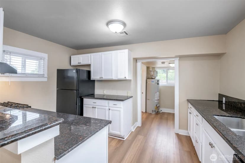 Property photo for 1806 2nd Street Se, Auburn photo 19