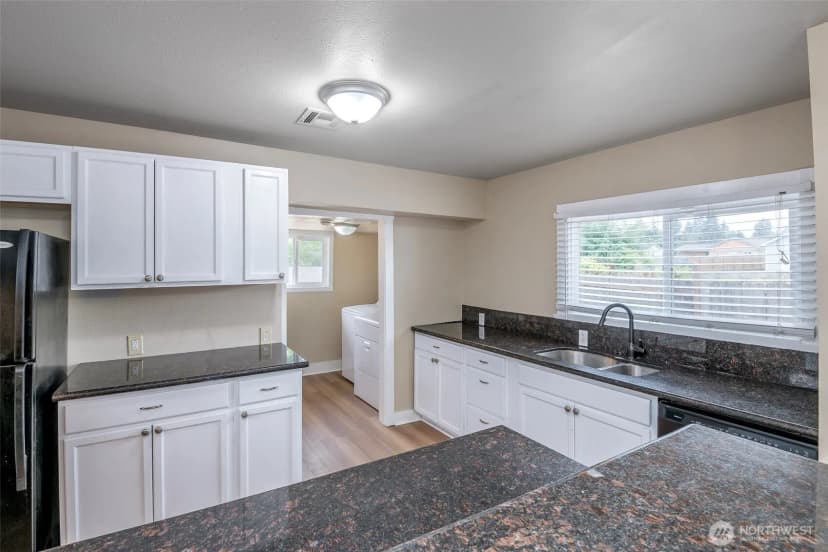 Property photo for 1806 2nd Street Se, Auburn photo 15