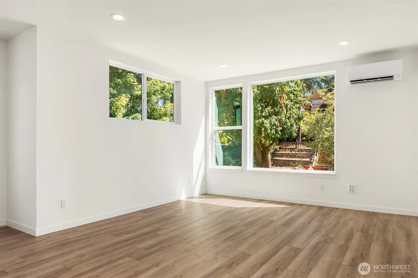 Property photo for 721 15th Avenue #b, Seattle photo 8