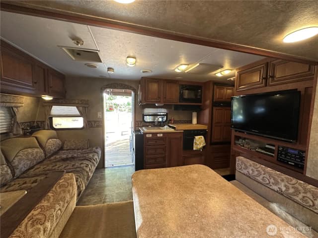 Property photo for 45017 Kachess Trail, Concrete photo 4
