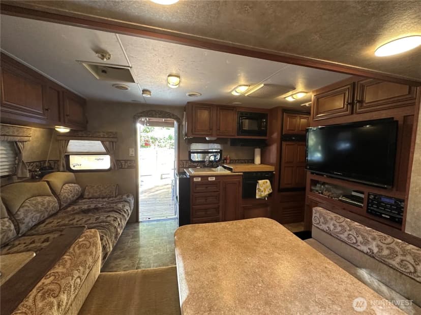 Property photo for 45017 Kachess Trail, Concrete photo 4
